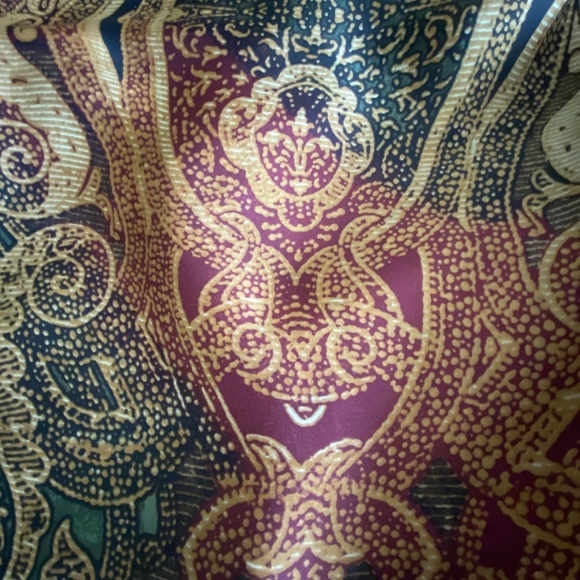 Jones New York woman size 1X satin like tunic top - Picture 9 of 9